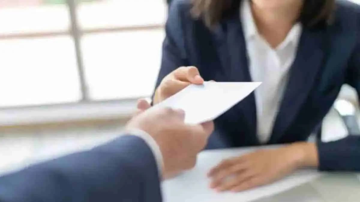   three Crore Salary job In Australia but  Nobody Wants to do this job 