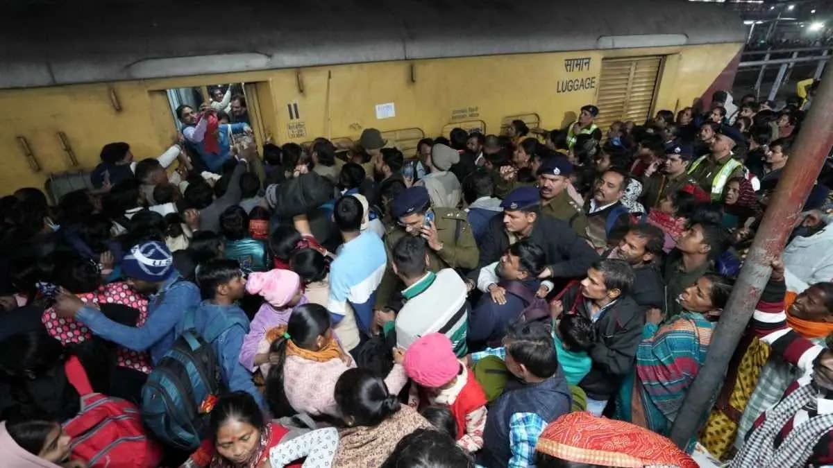  18 Dead In Maha Kumbh Rush At Delhi Railway Station gnr 