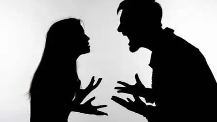 Wife Catches Husband Red handed With Girlfriend Outside Hotel heres what happened next gnr 