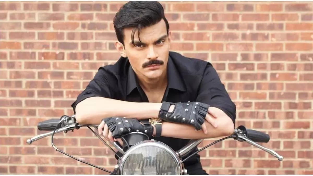 Sky Force famed actor Veer Pahariya is reacting to multiple trolled videos roasting him ENT