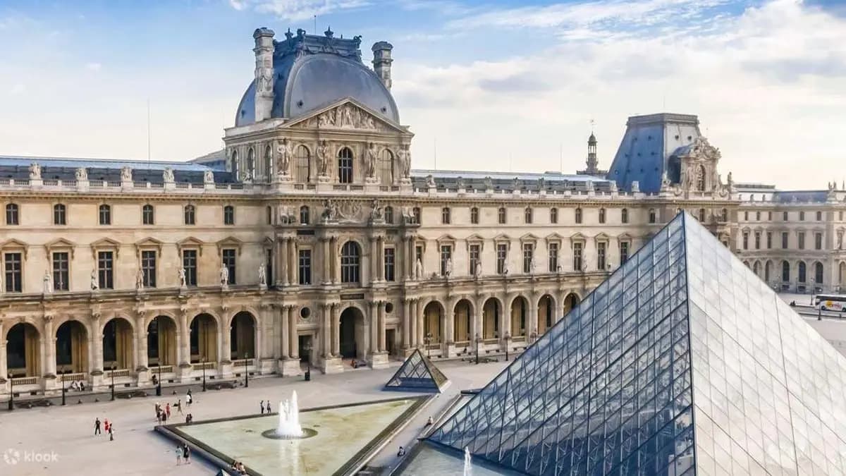 Louvre  Robbery Big Update after heist Louvre moves jewels to Bank of France vault
