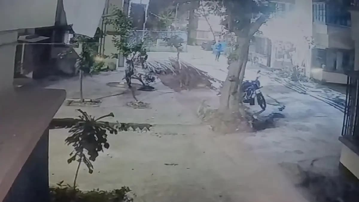 Gujarat men hide in kolkata saltlake then this incident happen