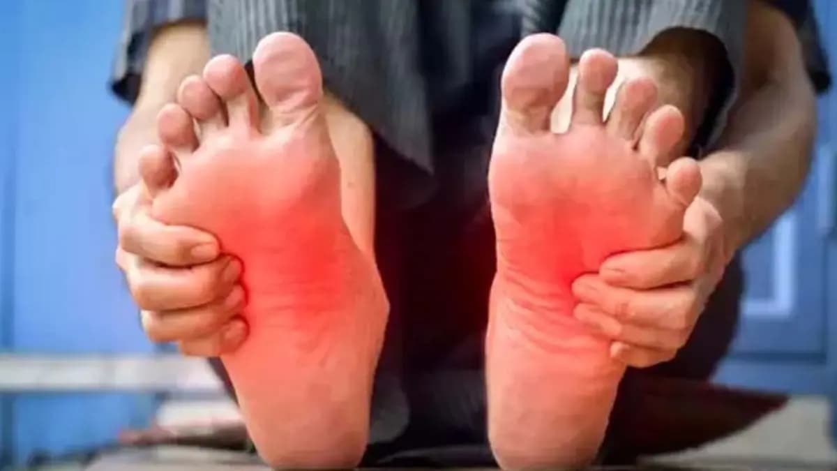 These Symptoms in your feet can be the reasons of many critical diseases