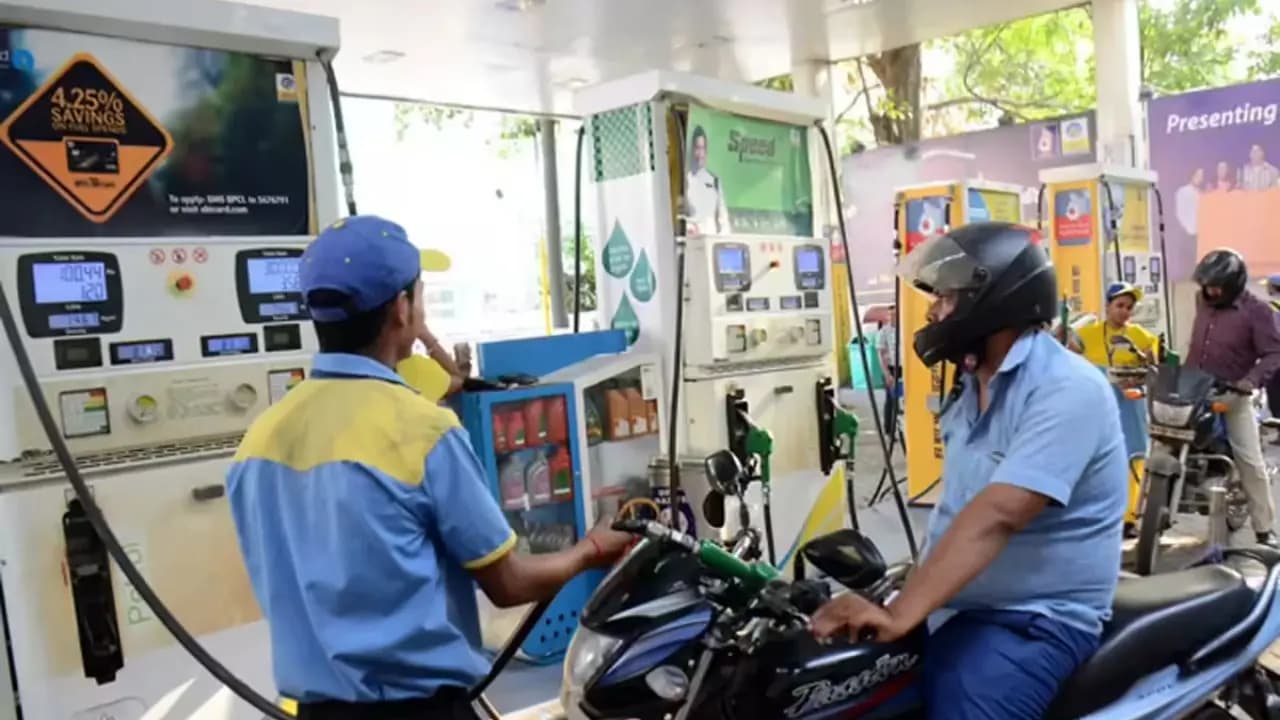 PIB Fact check: does center really ordered to hike petrol and diesel price