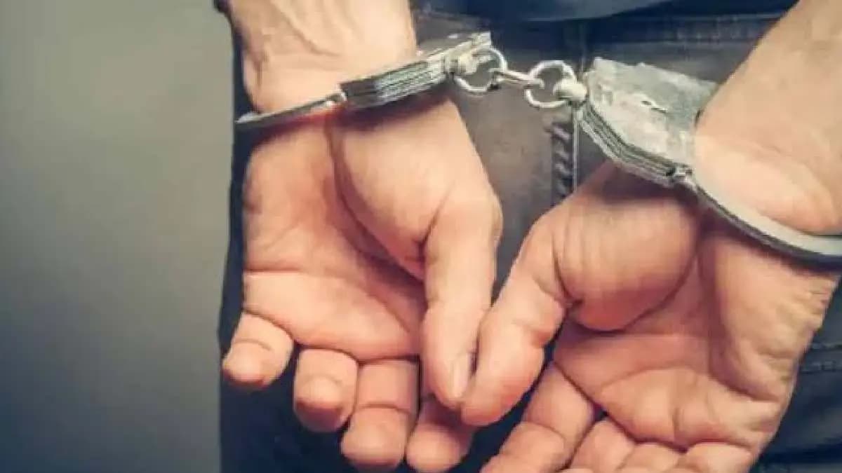 Doctor Sentenced to Prison for Issuing Fitness Certificates in Exchange for Bribes gnr 