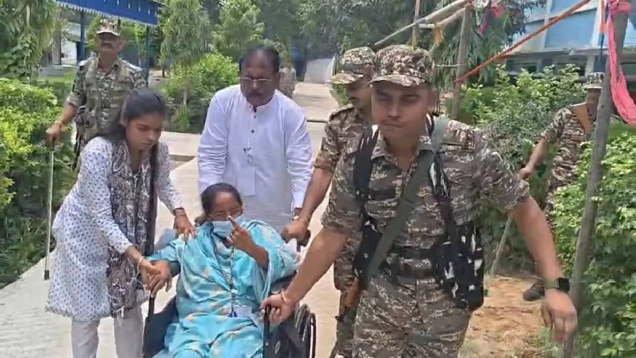 Bengal Elections 2026: TMC MP Mitali Bag Reached Polling Station By Ambulance in Hooghly 