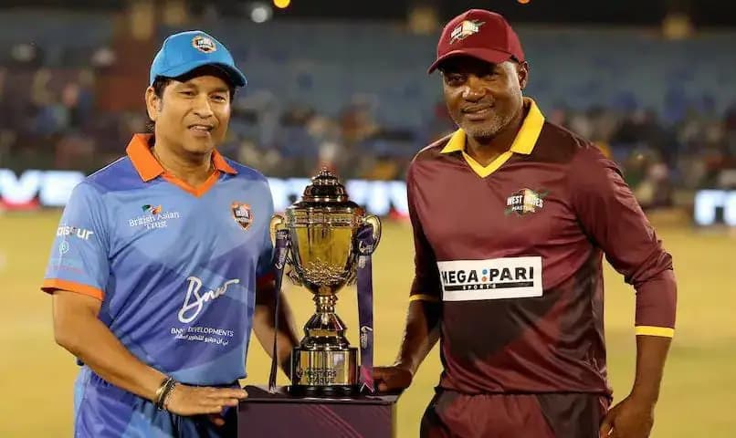 How much prize money did Sachin Tendulkars India Masters earn after clinching the trophy
