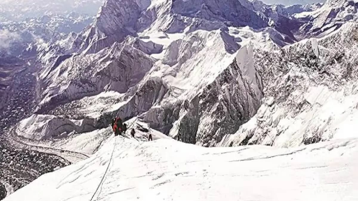 mt everests snow cover receded by 150 mtr this winter