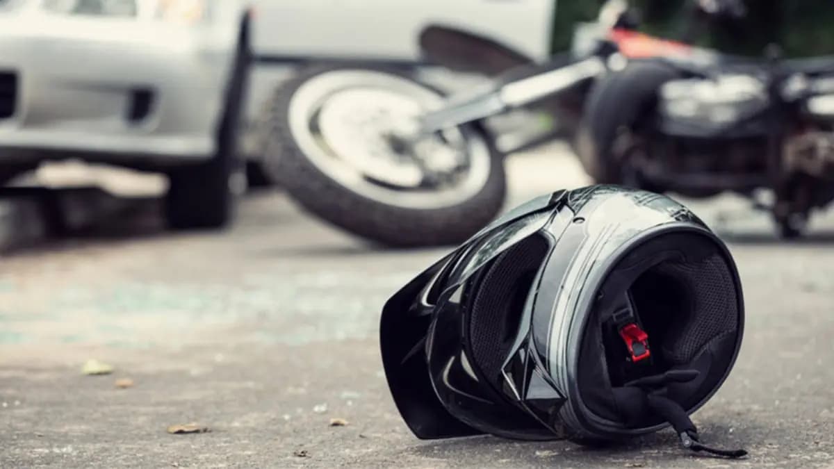 Youth died in a road accident in Leather complex area