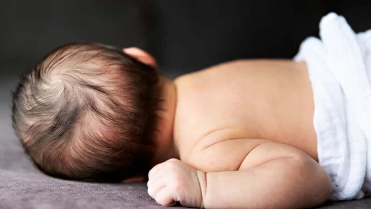 Nurse severs newborns thumb in Vellore Government Medical College Hospital was using phone during procedure