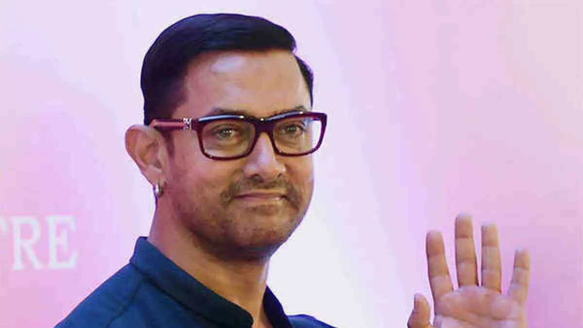 Aamir Khan in a new realationship actor s family met his new Bangalore based girlfriend reports ENT