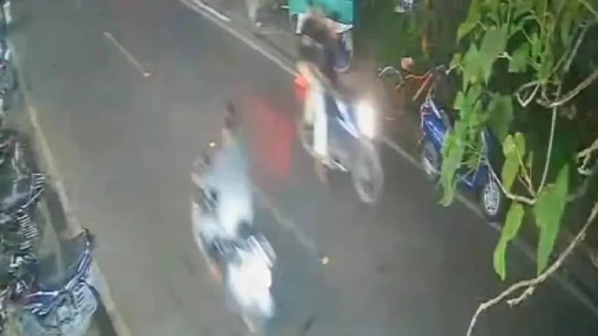 Bhopal Top Cops Phones With Sensitive Data Snatched In High Security Area