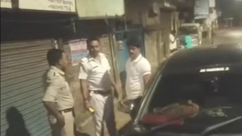 Hooghly police officer shot in howrah gnr 
