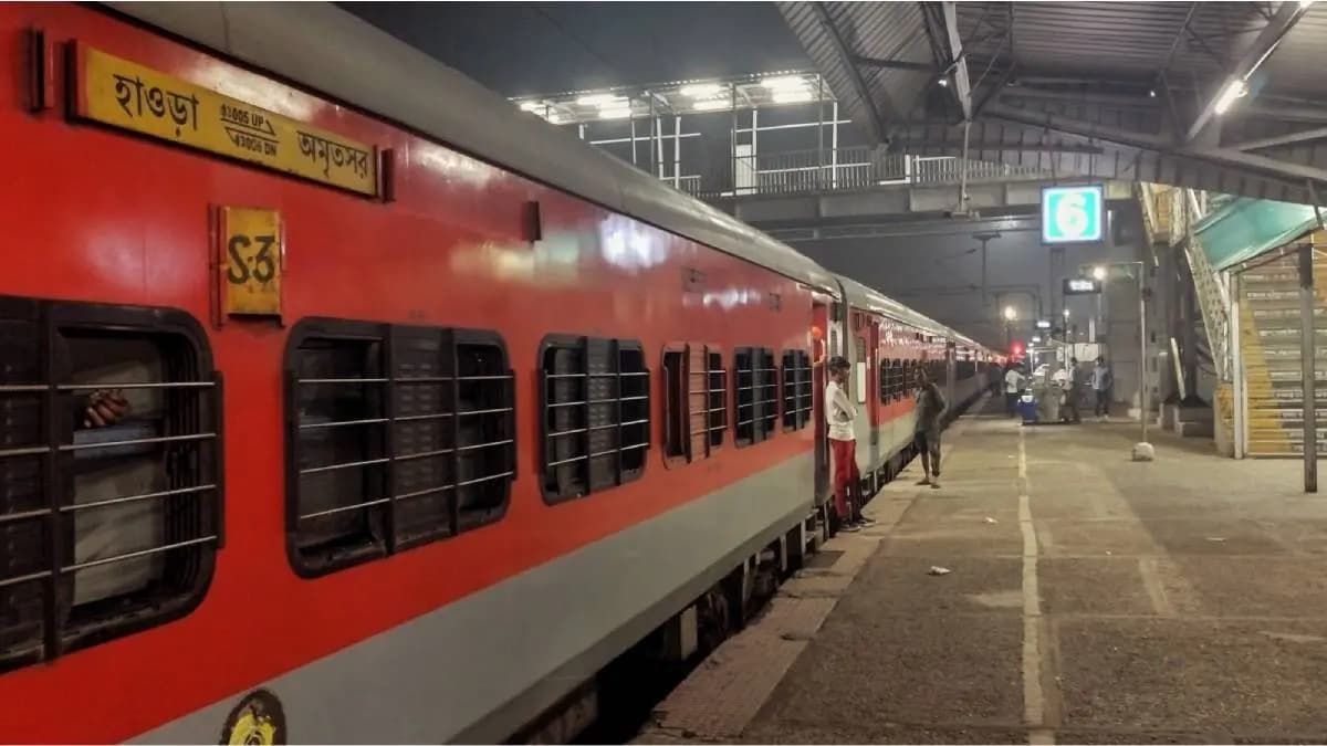 Howrah Amritsar Mail the slowest train in India gnr