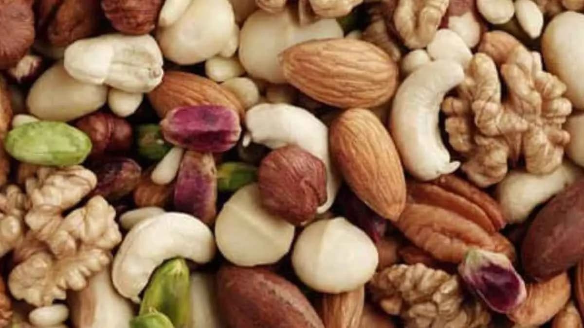 Pistachio helps to terduce weight control cholesterol diabetes and also has many other health benefits 