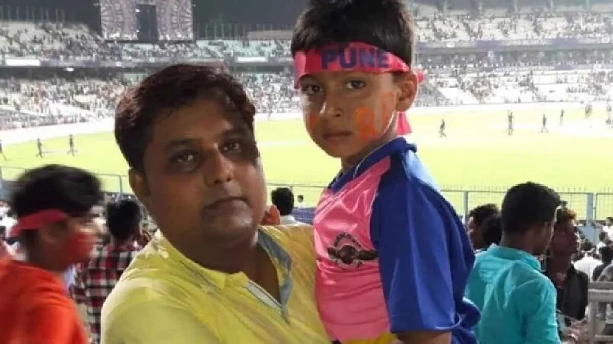  6 Year Old Vaibhav Suryvanshi Picture Supporting This IPL Team goes Viral