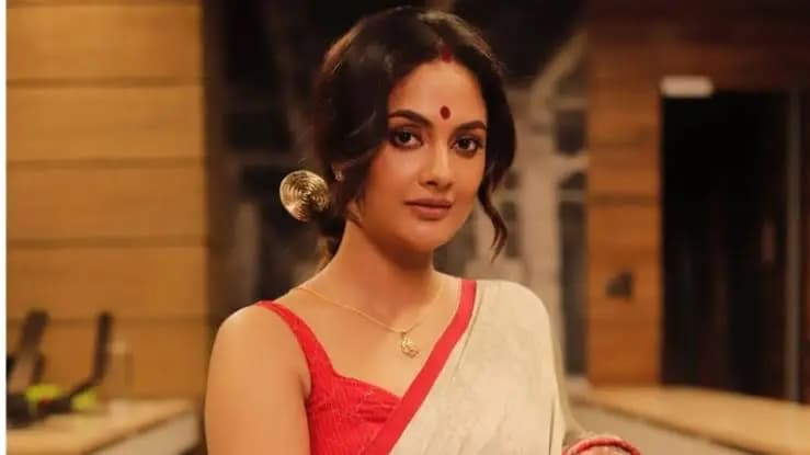 Sairity Banerjee will be seen in star jalsha serial O Mor Dorodiya 