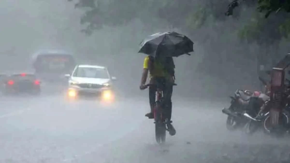 Cyclone Shakti Update low pressure area over North West and adj West Central Bay of Bengal 