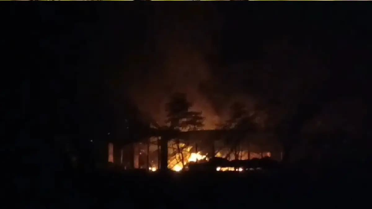 fire incident at murshidabad poultry farms gnr