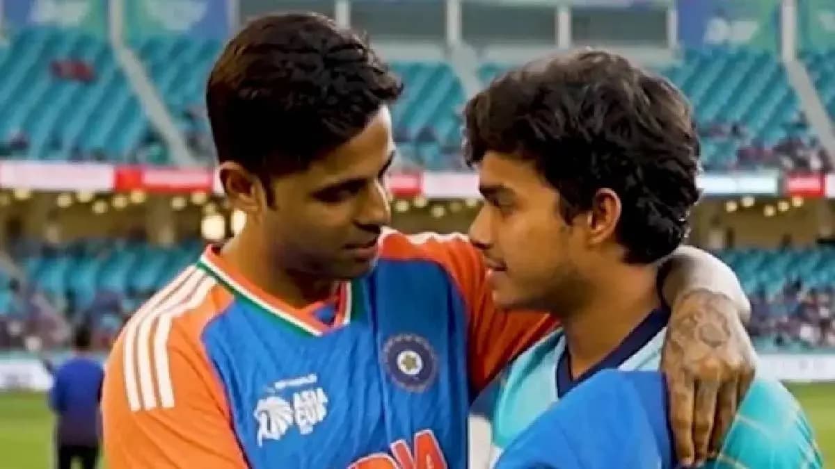 Suryakumar Yadav consoles Dunith Wellalage after Indias Super Over win