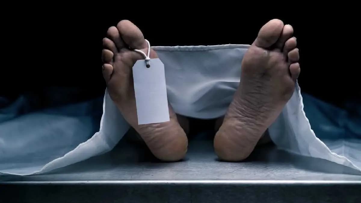 Wife preserves her husband body hoping to bring back life