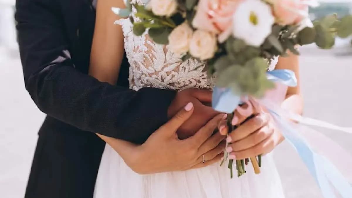 Husband Extra-Marital Affair Exposed with Sister of Wife After Marriage Lasts Just One Hour