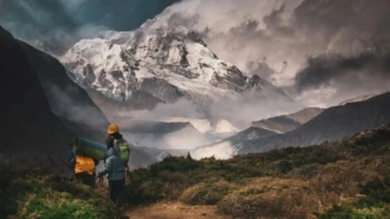 Summer vacation trekking routes: visit these places in your coming holidays for scenic beauty 