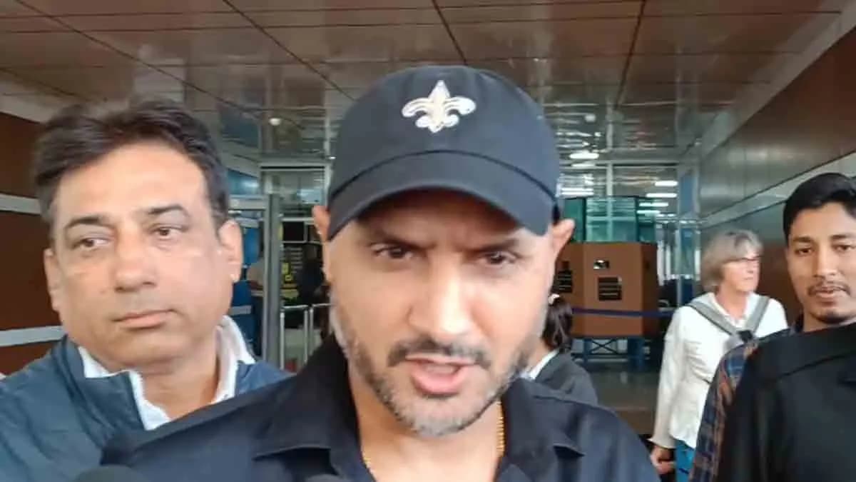 Harbhajan singh to inaugurate a school stadium in Bihar, hopeful about India's series win in australia spt 