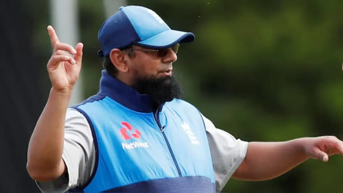Former spinner Saqlain Mushtaq criticized India as they refused to play champions trophy in Pakistan spt 