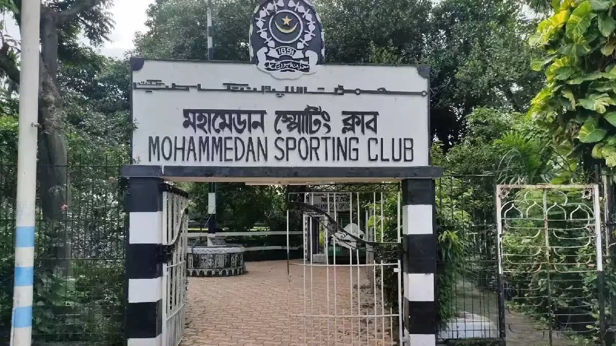 Mohammedan sc lost to wari at kolkata league