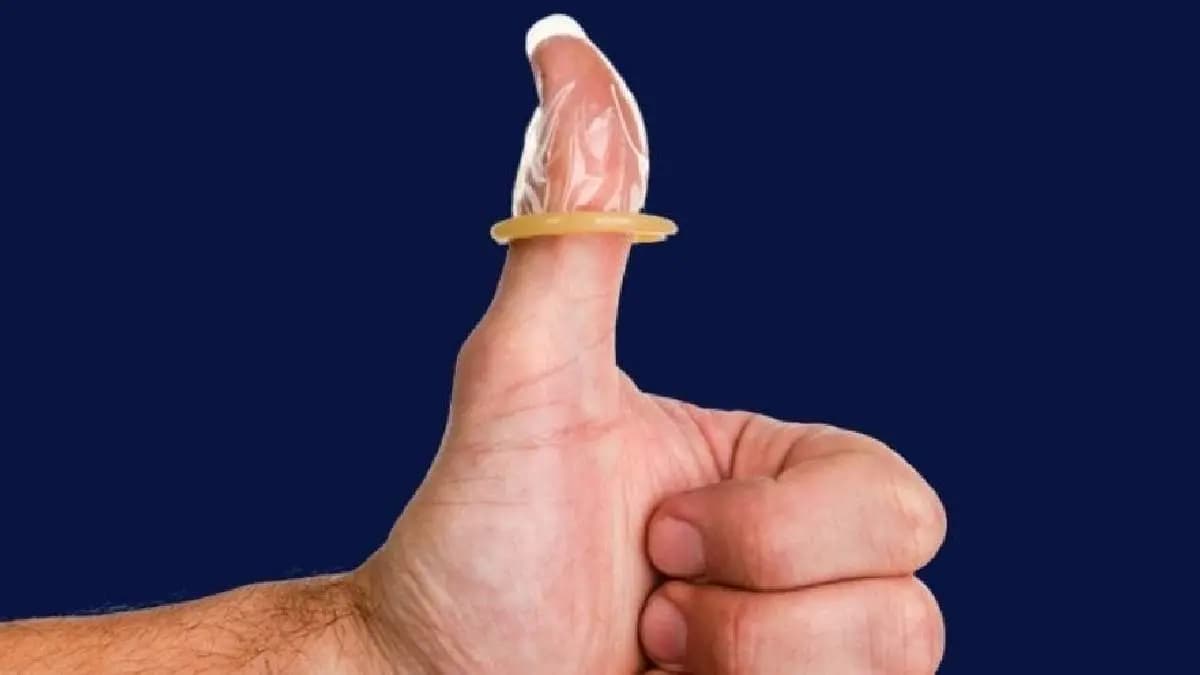 Use Condom to Preserve Weapons a technique that used in the time of 2nd world war