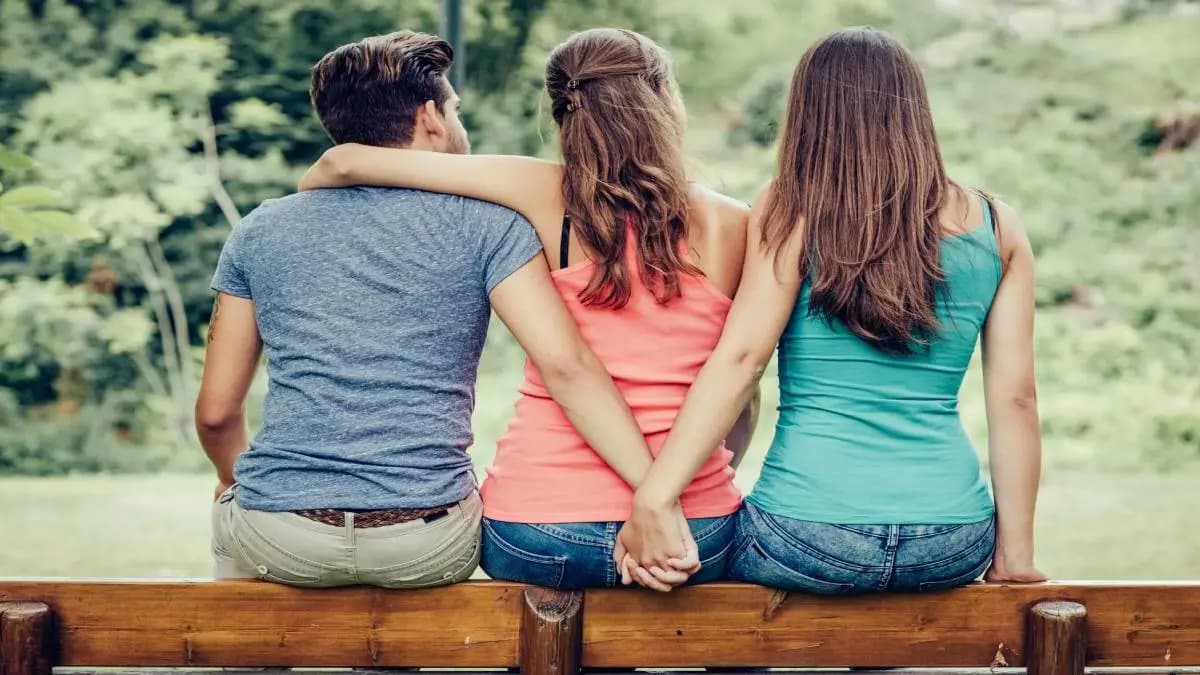 Chanakya niti on polyamorous men