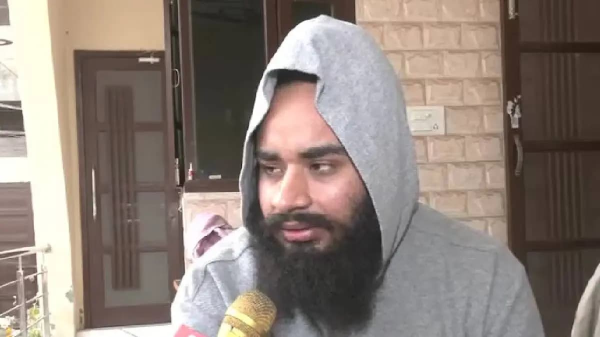 turban thrown in dustbin deportee jatinder singh recounts horror at usa detention camp 