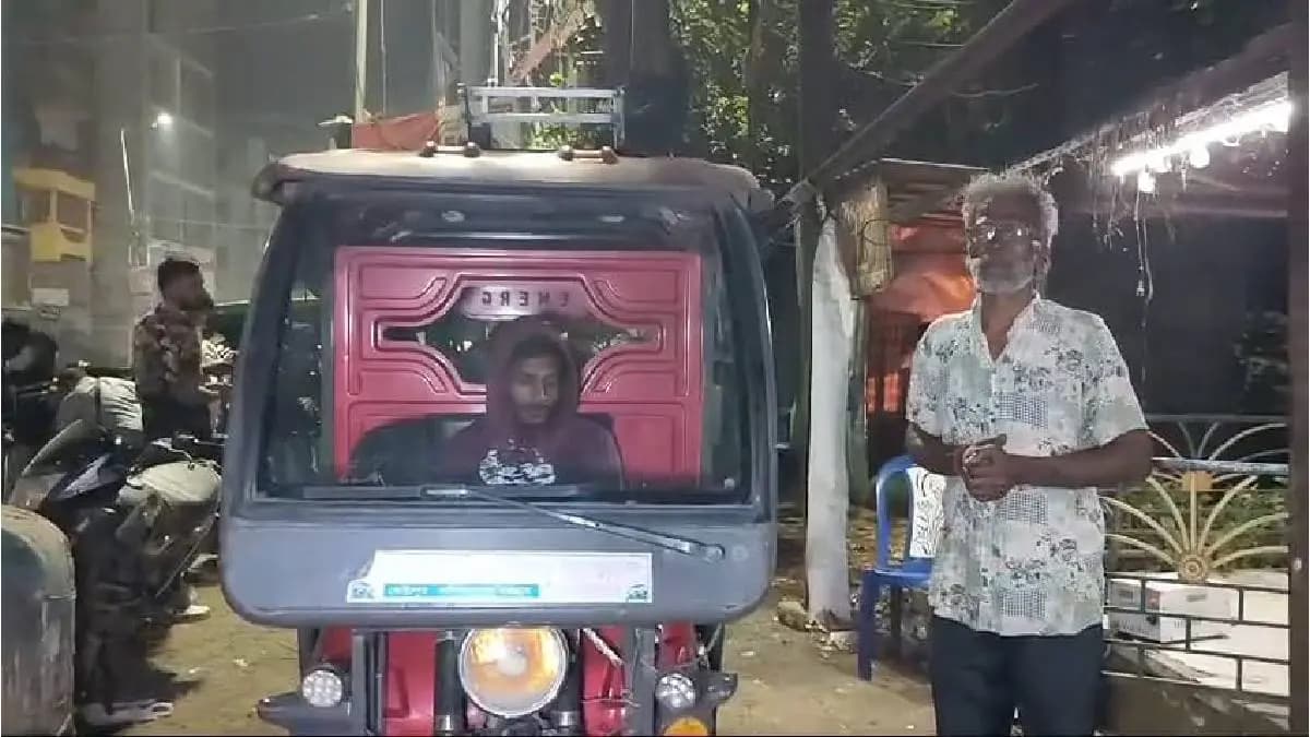Husband drives sick wife in Toto to Kolkata Hospital due to lack of Ambulance Fund gnr