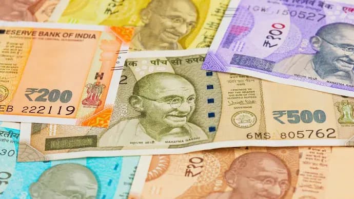 mahatma gandhi was not 1st choice for indias currency than what happened