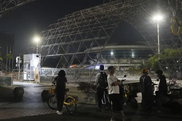  35 Killed, Over 40 Injured After Car Runs Over Pedestrians In China gnr