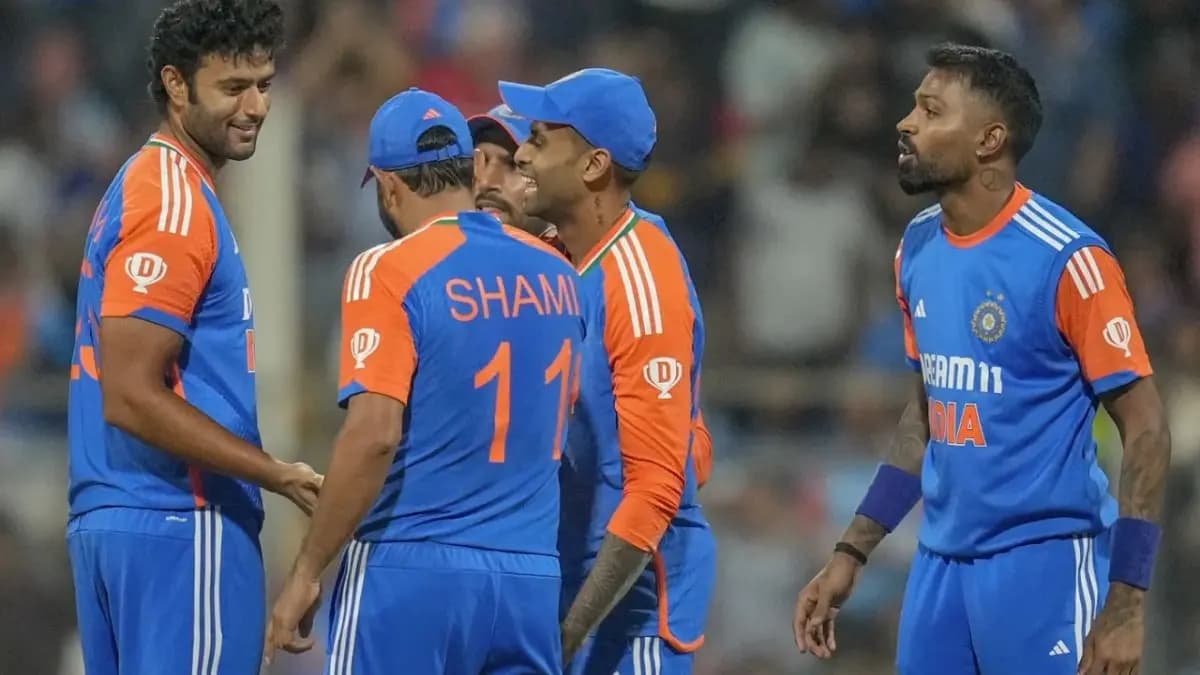 Former India all-rounder Irfan Pathan has taken a dig at England spt