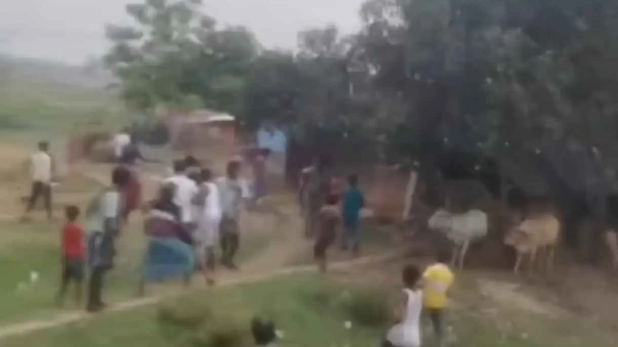 Villagers Attack on Bengal Police at Jharkhand