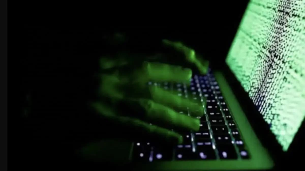 Gujarat Man Chops Off Own Fingers To Avoid Working As Computer Operator gnr 