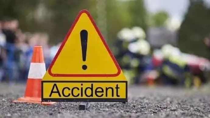 One Killed In Road Accident in Kolkata