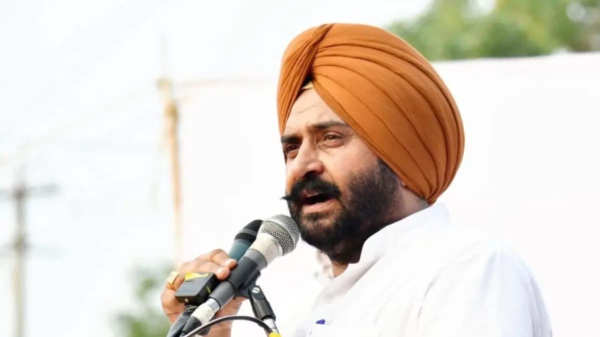 Punjab AAP MLA in hot pursuit after escaping from Police coustody