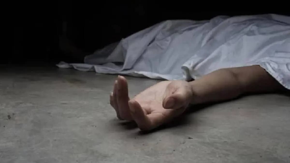 Youth mysterious death in kolkata