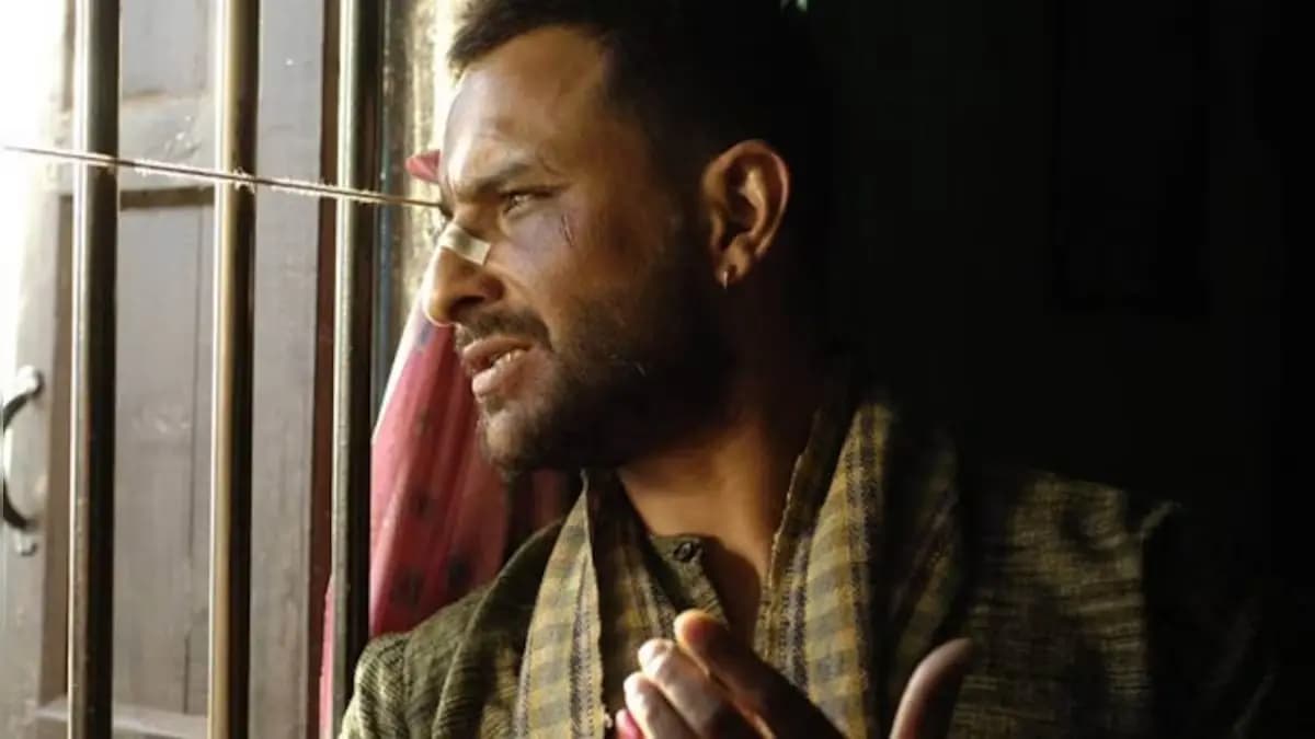 Bollywood actor Saif Ali Khan regrets not going these scene in Omkara movie  ENT
