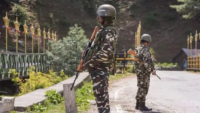 Pahalgam Attack Navi Mumbai Family Saved By Childs Hunger