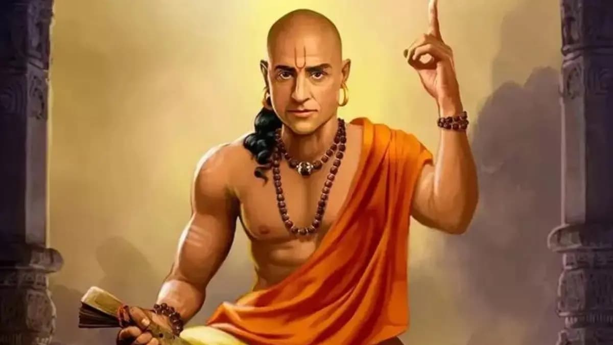 According to Chanakya s advice stay away from these kinds of people to avoid negativity