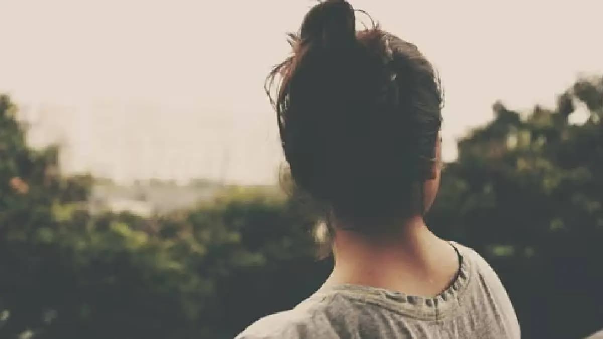 Woman recalls getting harassed by Indian manager after miscarriage
