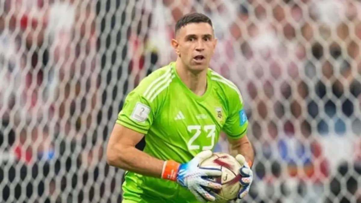 The International Football Association Board has approved a new rule penalizing goalkeepers for excessive time wasting spt 