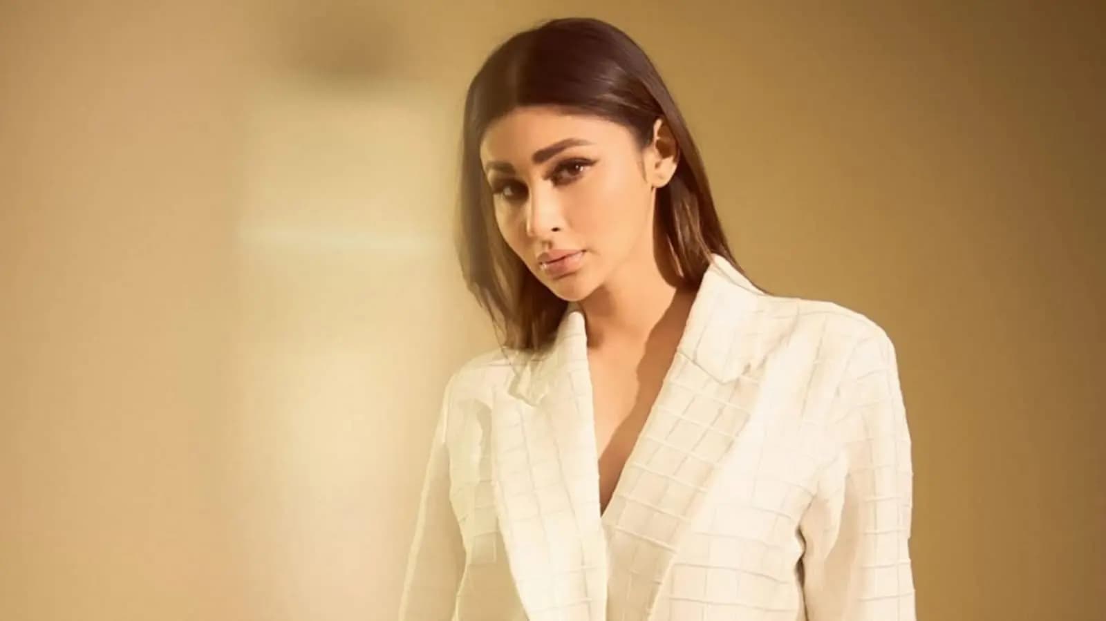 Mouni Roy recalls scary incident of a stranger breaking into her hotel room