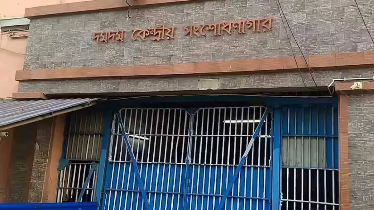 Lawyer received fone call from his jailed client gnr