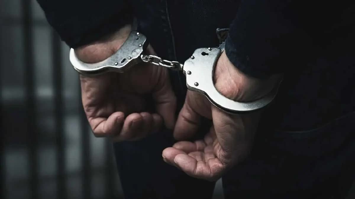 Indore men took girlfriends to Mahakumbh with stolen money and arrested after returning gnr